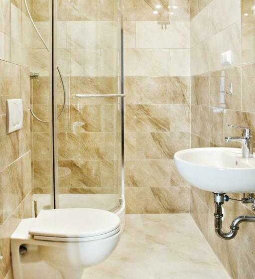 标准三人间, Five Stars Bed&breakfast