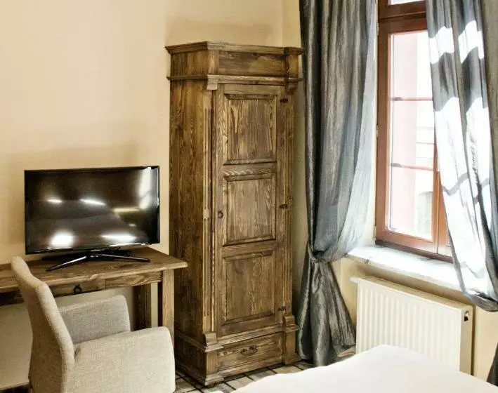 اتاق استاندارد, Five Stars Bed&breakfast