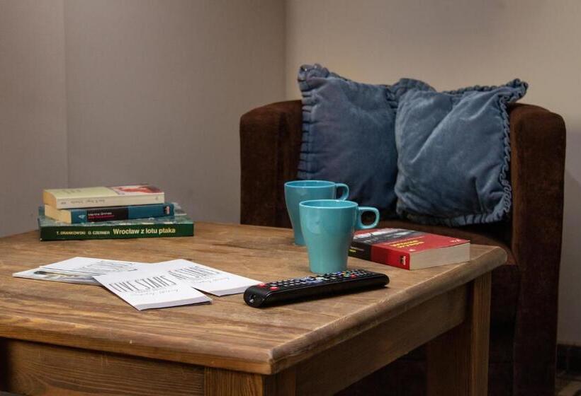 四人标准间, Five Stars Bed&breakfast