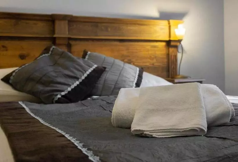 استودیوی استاندارد, Five Stars Bed&breakfast