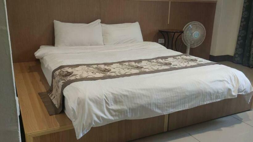 اتاق اکونومی, Fuga