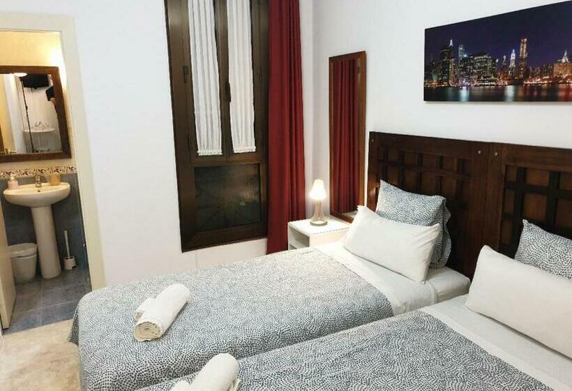 اتاق استاندارد, Hostal Absolut Stay