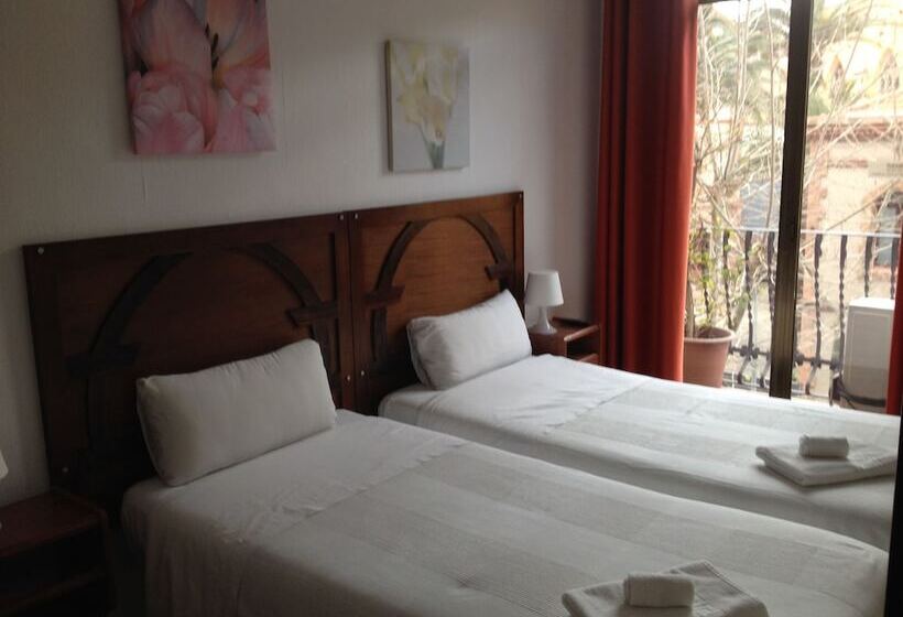 اتاق استاندارد با سرویس بهداشتی مشترک, Hostal Absolut Stay