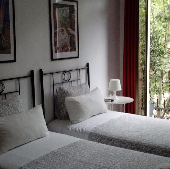 اتاق استاندارد با سرویس بهداشتی مشترک, Hostal Absolut Stay