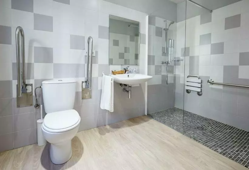スイート, Hostal Campo Nuevo