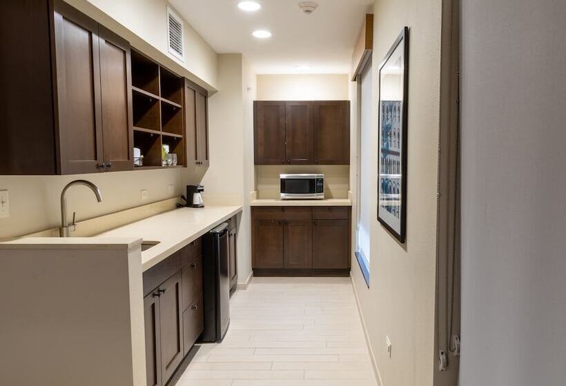 Люкс, Hyatt Place West Des Moines/jordan Creek