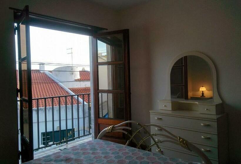 Номер Стандарт Совместная Ванная, Lá Em Cima