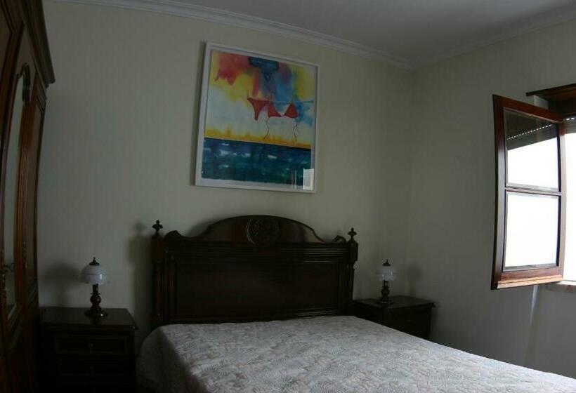 Номер Стандарт Совместная Ванная, Lá Em Cima