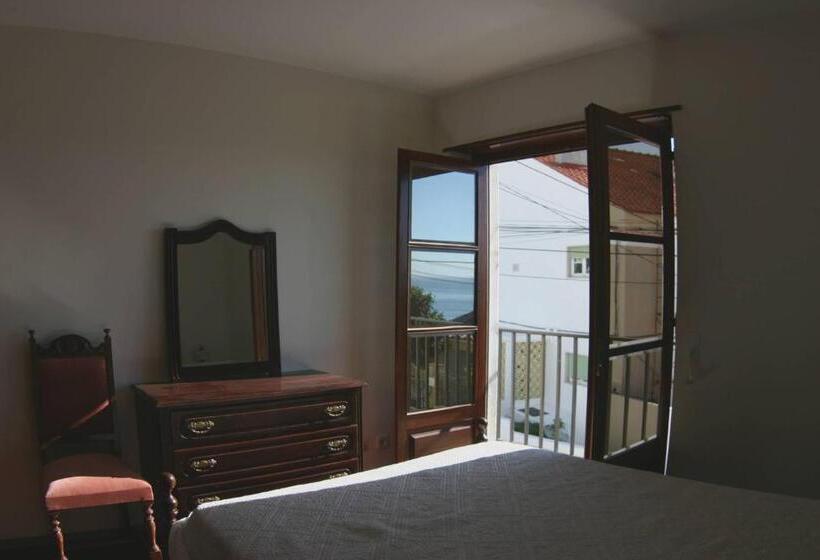 Номер Стандарт Совместная Ванная, Lá Em Cima