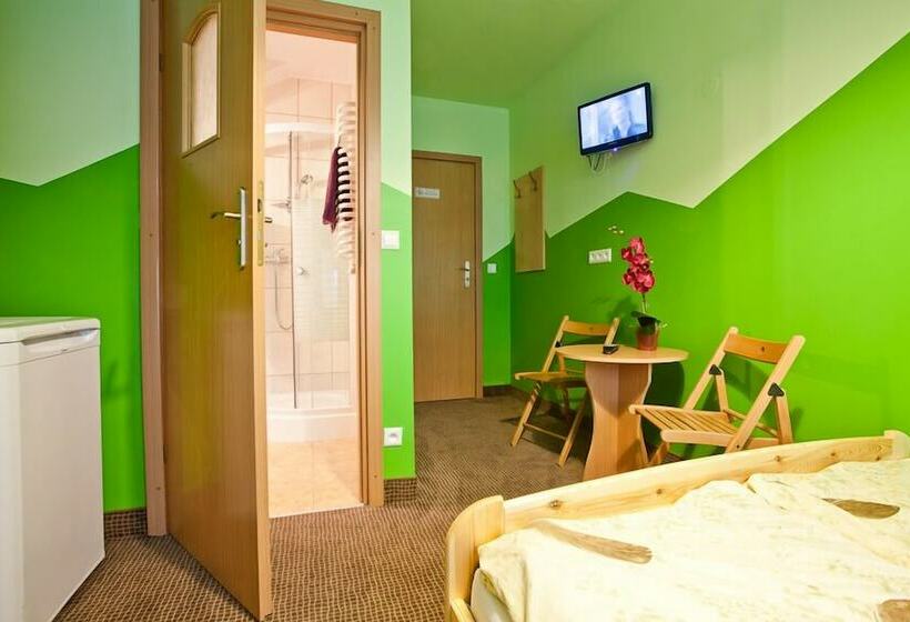 Номер Стандарт, Moon Hostel Kraków
