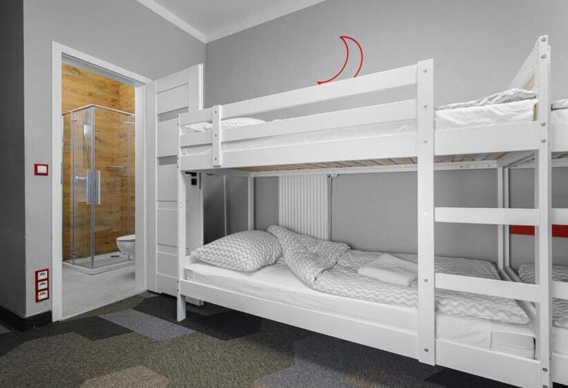 スタンダード5人部屋, Moon Hostel Kraków
