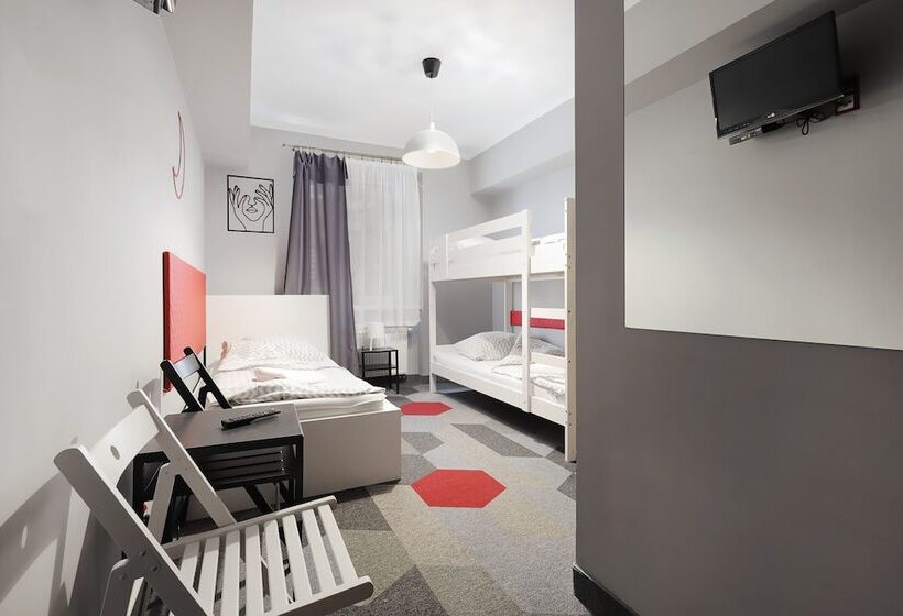 Quarto Triplo Estandar, Moon Hostel Kraków