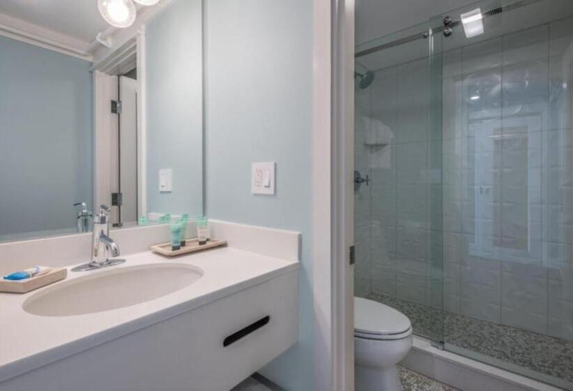 غرفة قياسية مطلّة علي البحر, Pelham House Resort