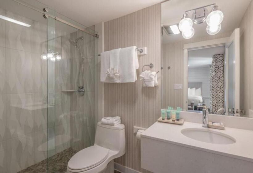 جناح سرير كينج, Pelham House Resort