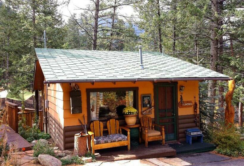 בקתה, Pine Haven Resort