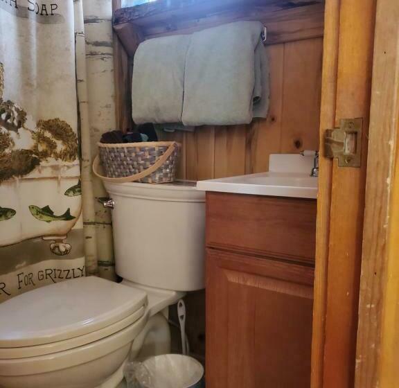 בקתה, Pine Haven Resort