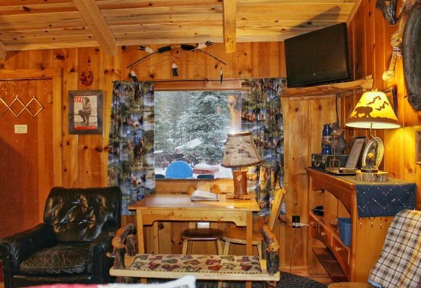 בקתה, Pine Haven Resort