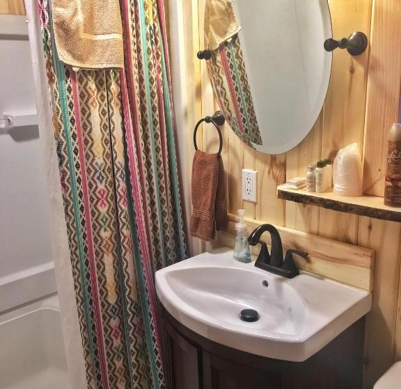 בקתה, Pine Haven Resort