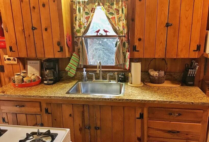 חדר סטנדרט, Pine Haven Resort