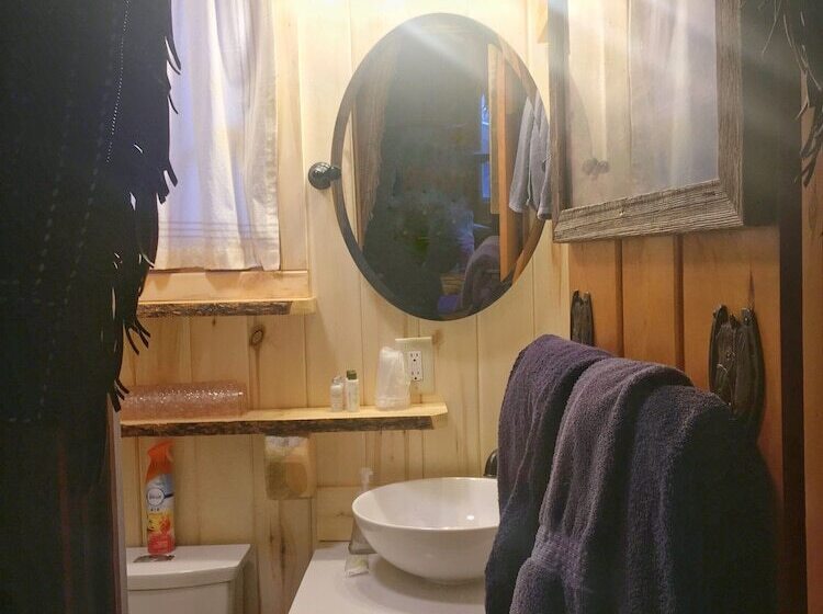 בקתה, Pine Haven Resort