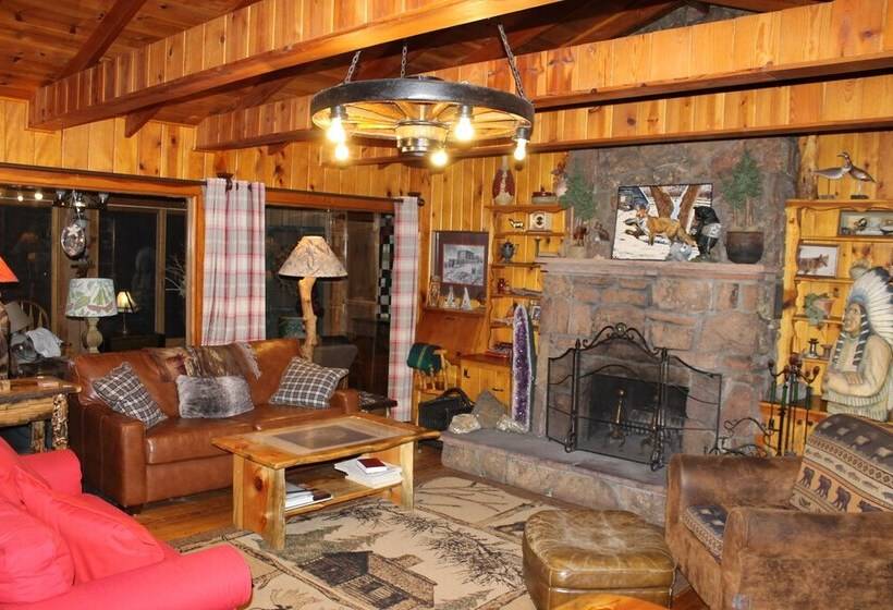스탠다드 룸, Pine Haven Resort