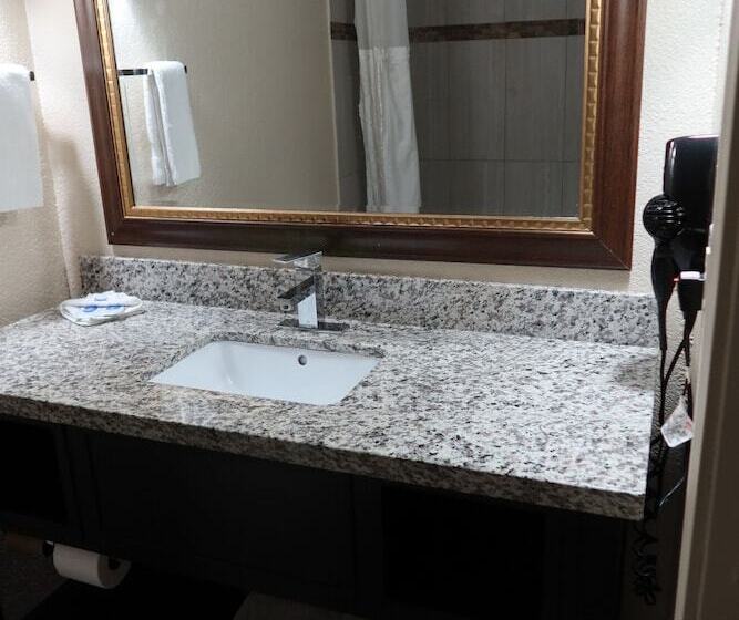 Номер Стандарт, Scottish Inns & Suites White Settlement