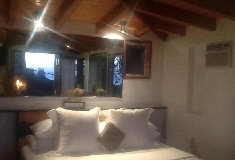 جناح بغرفتي نوم, Secret Garden Inn