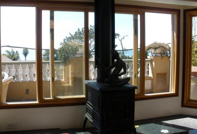 جناح بغرفتي نوم, Secret Garden Inn