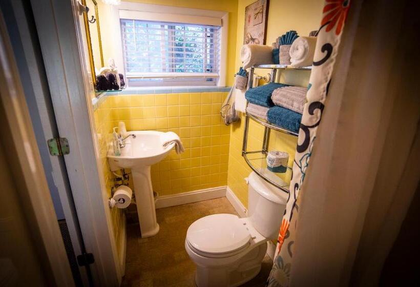 كابينة, Sherwood Court Cottages & Guest Rooms