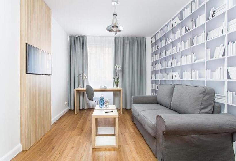 수피리어 스튜디오, Smart