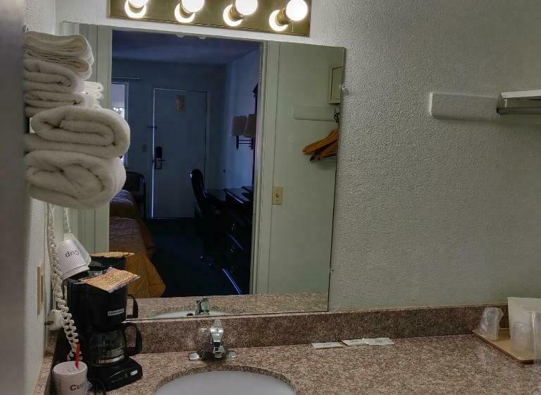 חדר סטנדרט עם מיטת קינג, Travel Inn