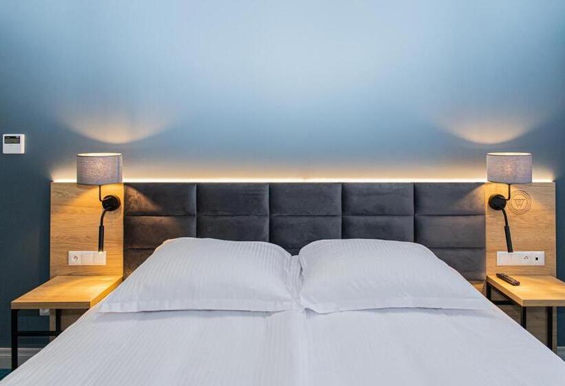 Familie Suite, Wodnik