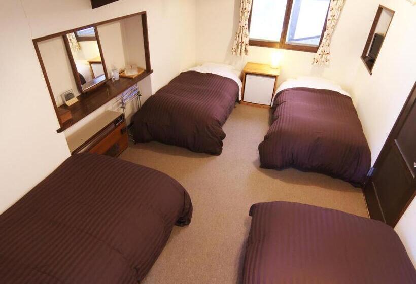 Номер Стандарт Четырехместный Совместный Санузел, Hakuba Goryu Pension Kurumi