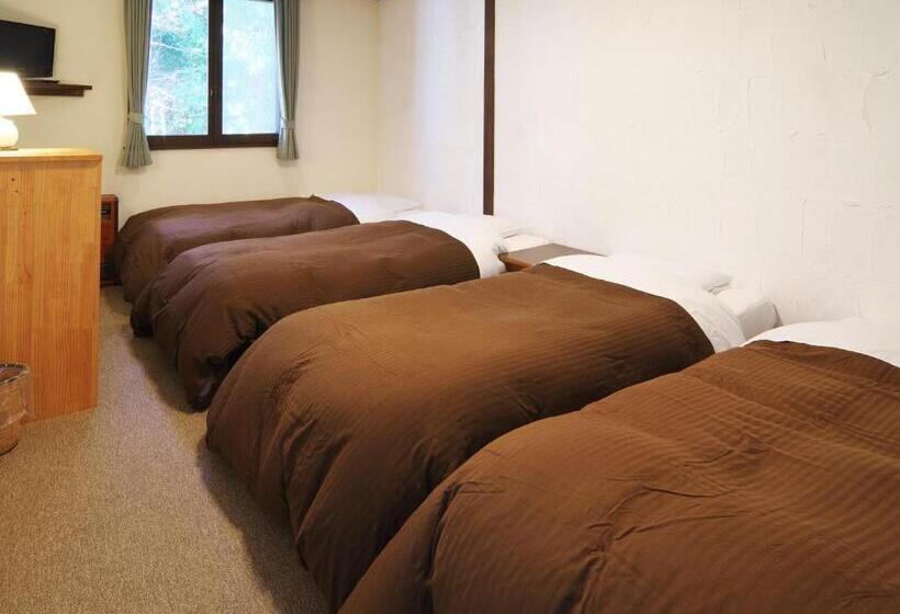 Номер Стандарт Четырехместный Совместный Санузел, Hakuba Goryu Pension Kurumi