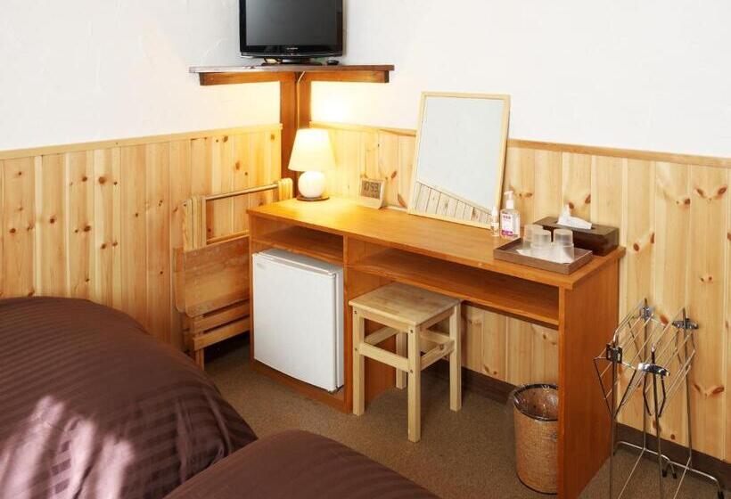 Трехместный Номер Стандарт Совместная Ванная, Hakuba Goryu Pension Kurumi