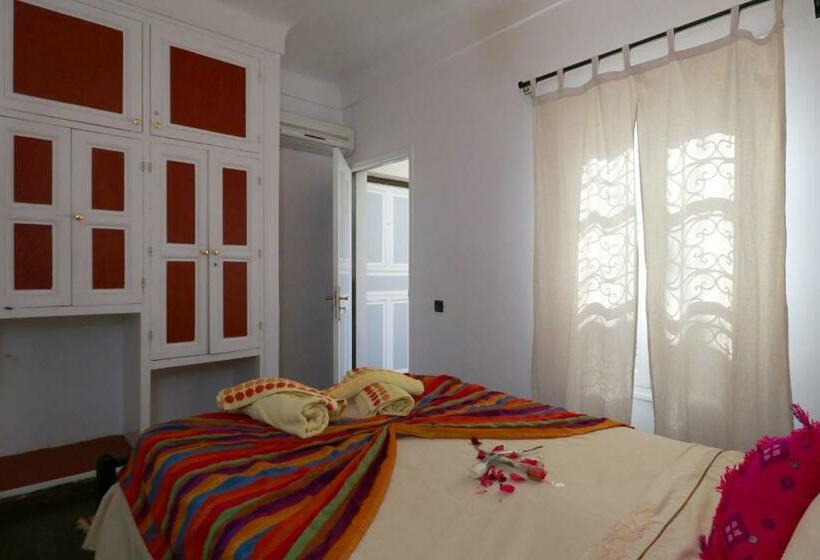 Quarto standard, Diamant La Ville Rouge