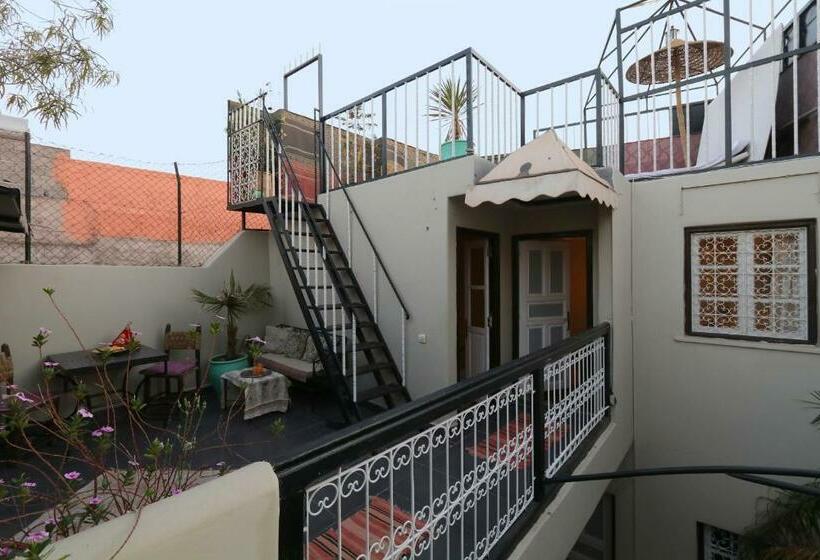 Quarto standard, Diamant La Ville Rouge