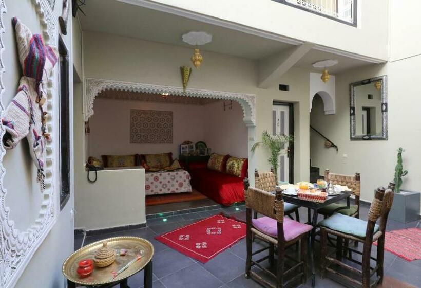 Quarto standard, Diamant La Ville Rouge