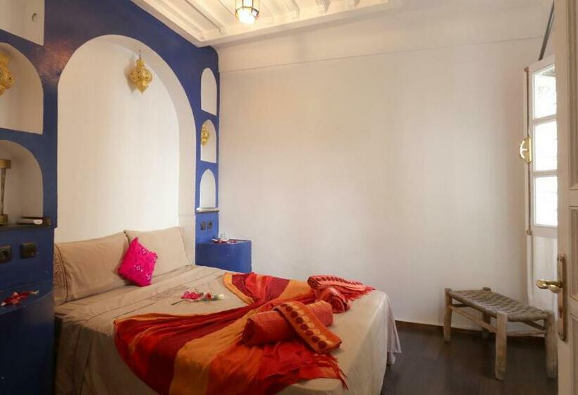 Quarto Estandar, Diamant La Ville Rouge