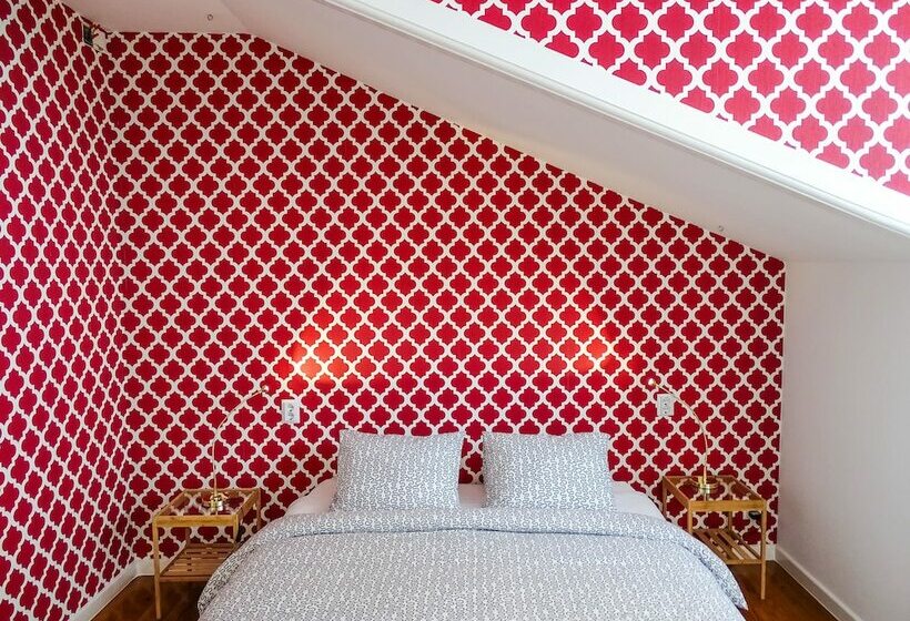 اتاق استاندارد, Supernova Hostel & Café