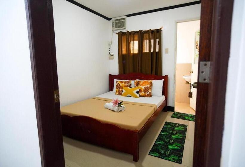 スタンダードルーム, Amparo S Tourist Inn   Coron