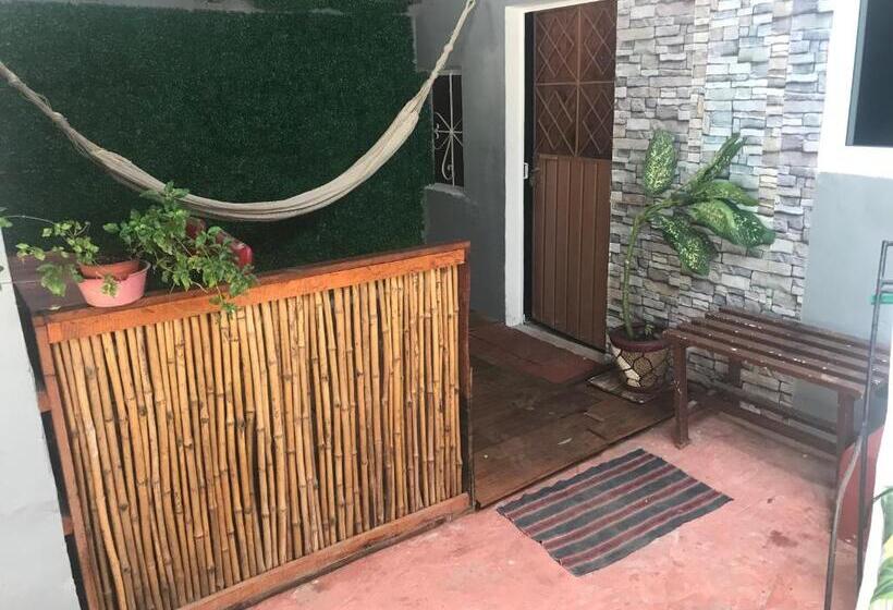 شقة غرفة واحدة, Casa Jalisco