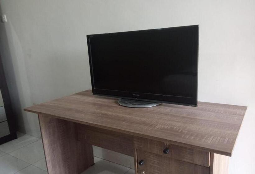 חדר סטנדרט, Oyo 93088 Celine Home Syariah