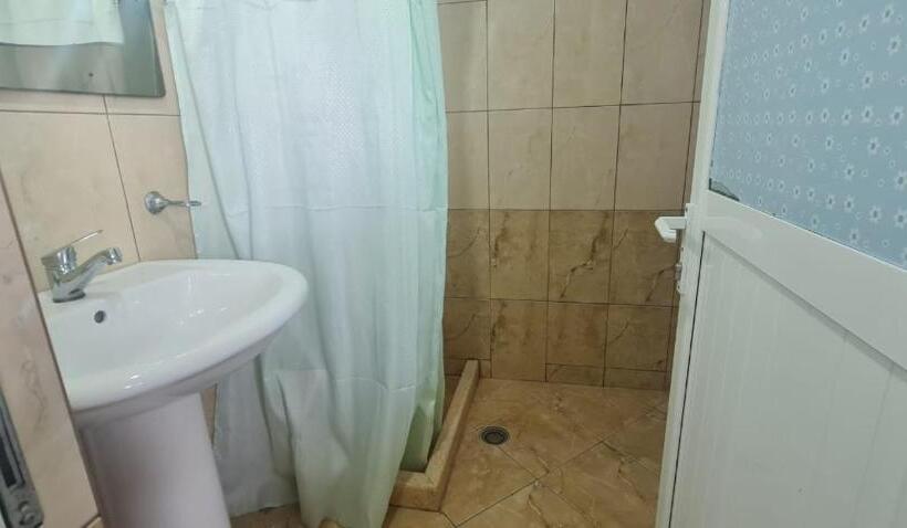 דירה בת חדר שינה 1 עם מרפסת, Vila Mati