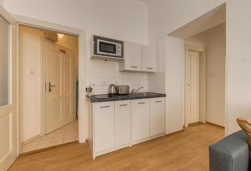 آپارتمان لوکس 1 خوابه, King´s Road Residence