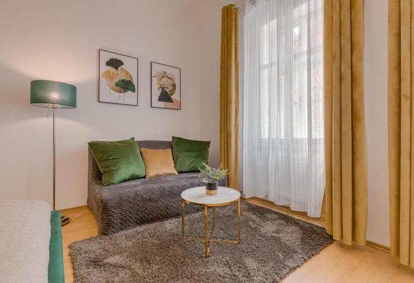 آپارتمان 1 خوابه, King´s Road Residence