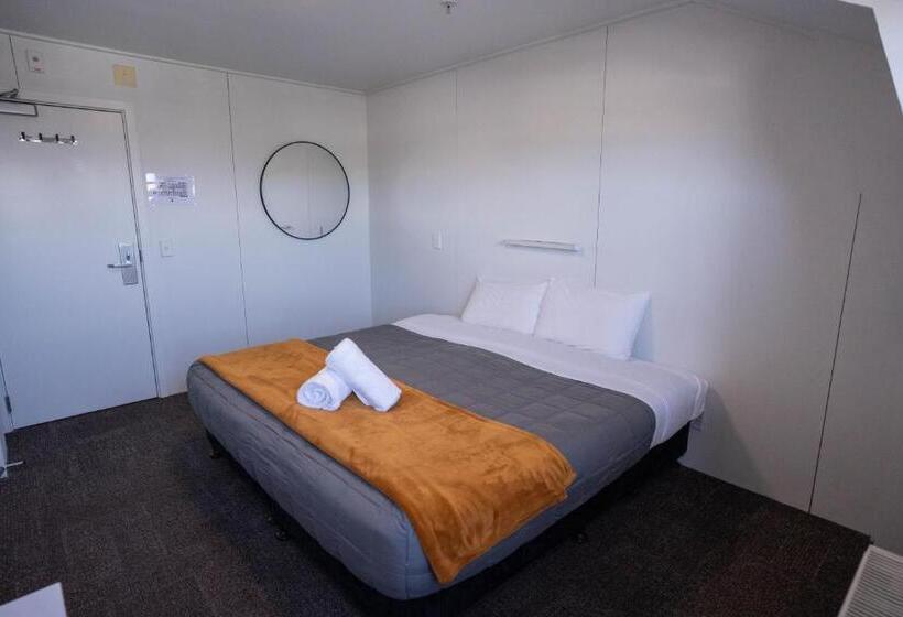 غرفة قياسية, The Brownston Hostel