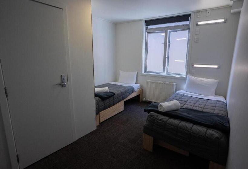 이코노미 룸, The Brownston Hostel