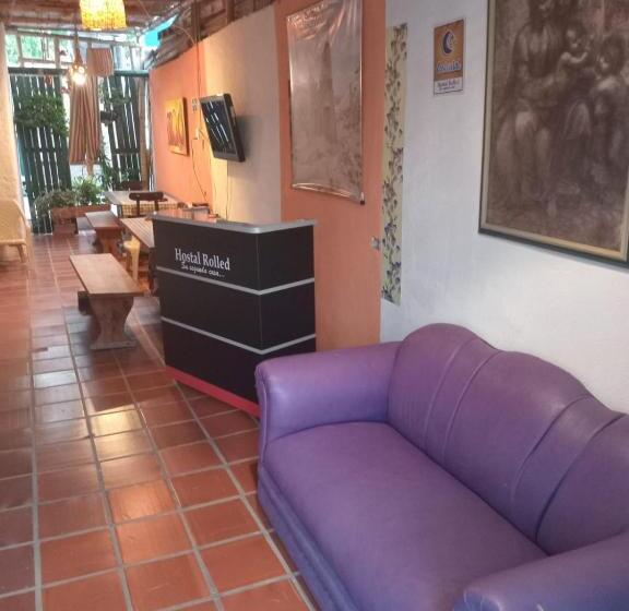 חדר סטנדרט, Hostal Rolled