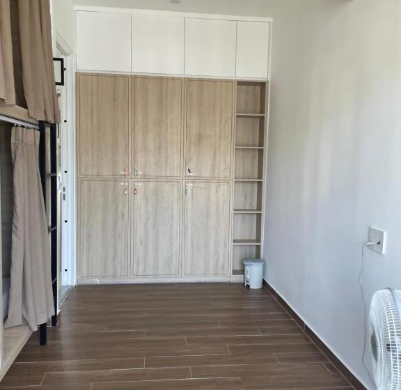 تختخواب در اتاق مشترک, Lullaby Homestay